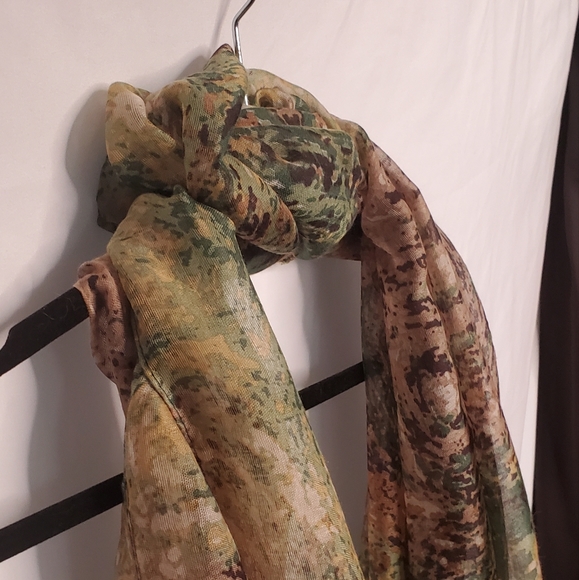 NEW! Beautiful Lightweight Abstract Swirl Scarf ~ Choose Your Color - Picture 2 of 13